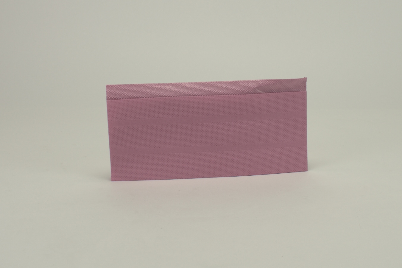 Servett AQUA Extra-Gard® plastad 42x48cm rosa 500st