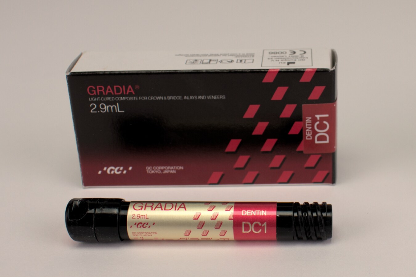 Gradia Dentin DC-1 2,9ml spruta