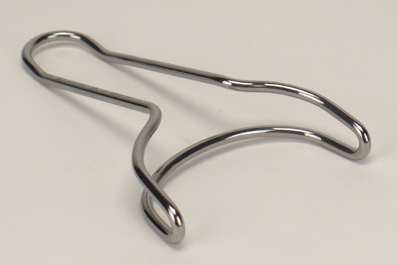 Munvinkelhållare Retractor Universal 15cm